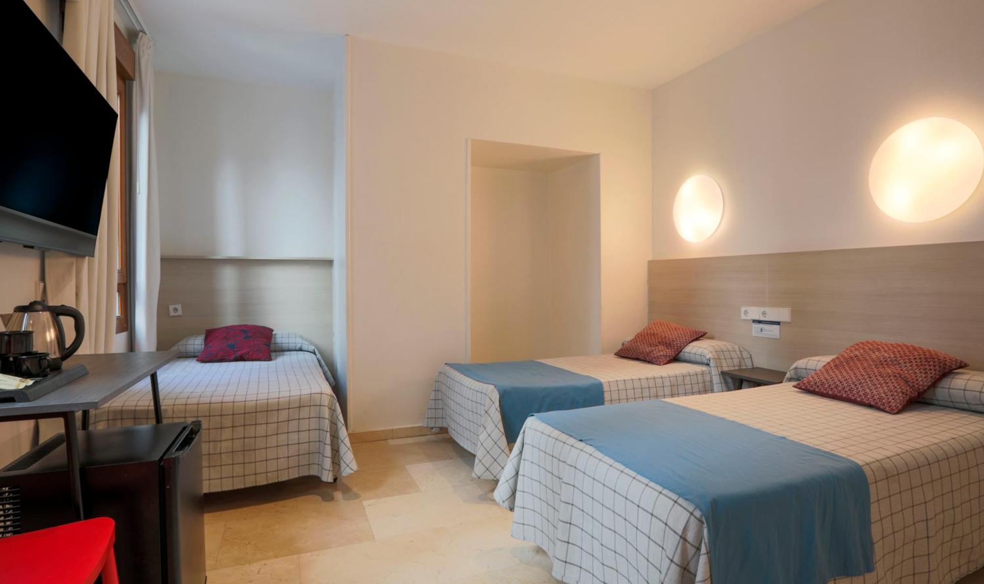 Hostal Castilla II Puerta Del Sol — Photos 3